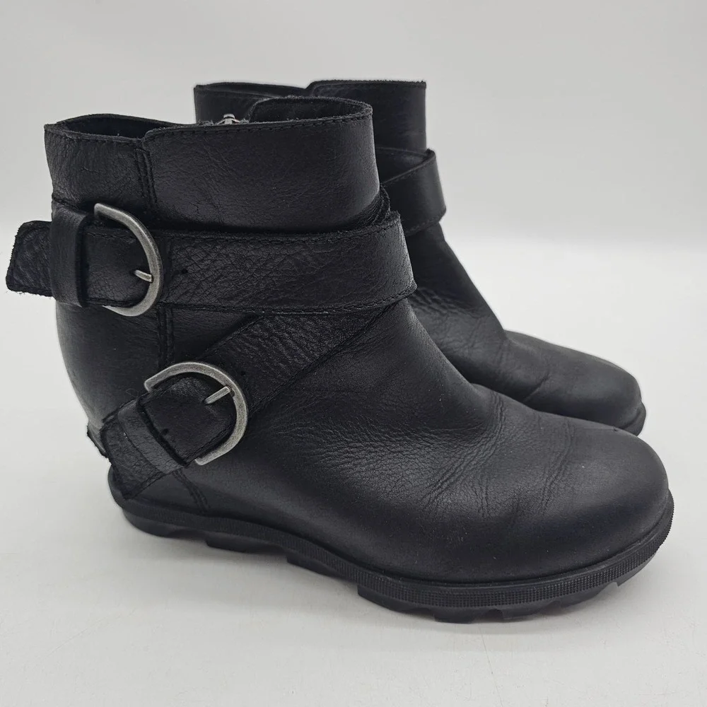 SOREL Leather Wedge Womens Size 8 Joan of Arctic Waterproof II Buckle Boot Black
